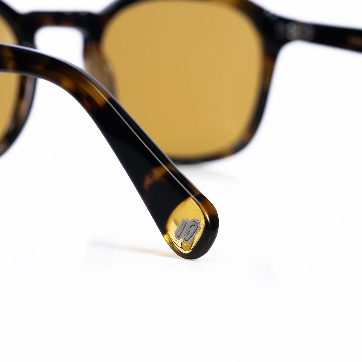 Las del Capi Dark Brown - Cristal Amarillo