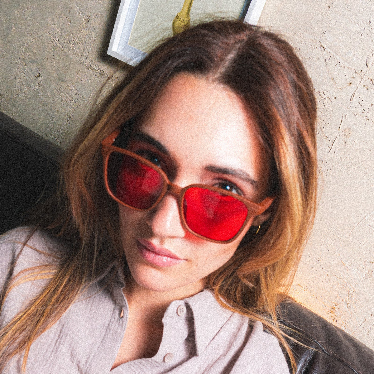 Venice Pecan Brown - Cristales Rojos