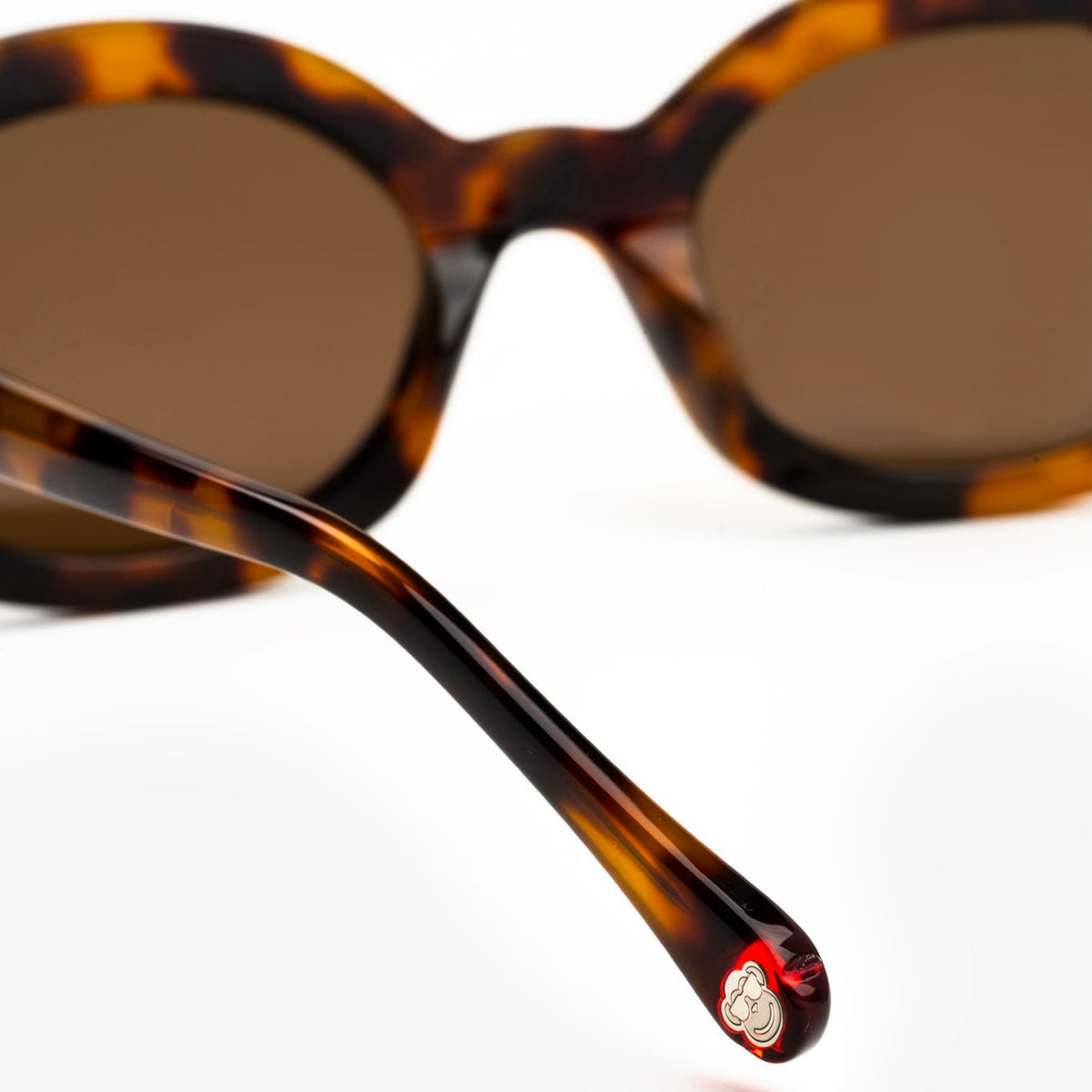 Oval Dark Brown - Sajú Colombia