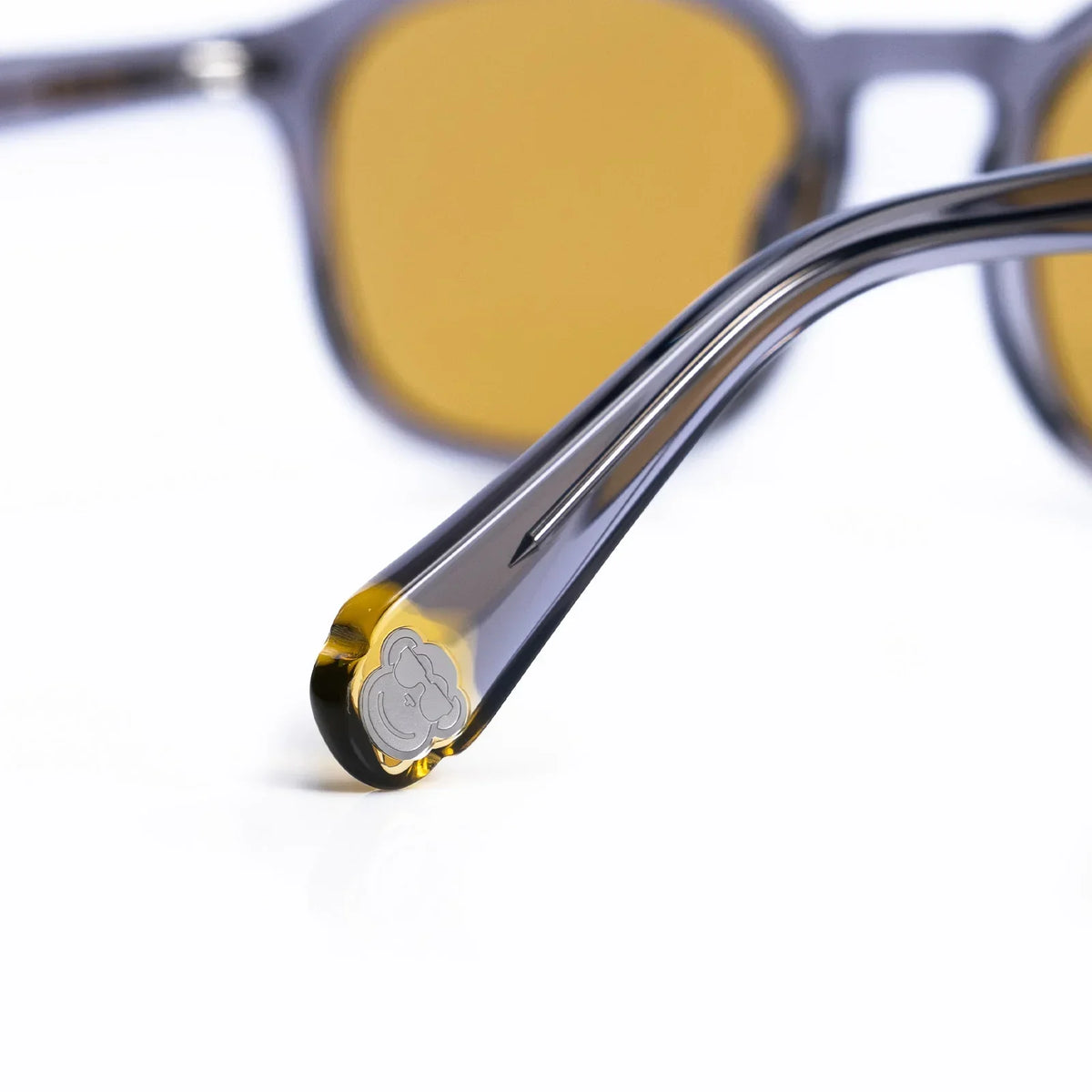 Las del Capi Gray - Cristal Amarillo